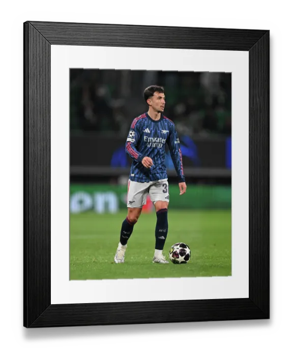 Framed Print : Sporting Clube de Portugal v Arsenal FC - UEFA Champions League 2025 / 26 Quarter-Final First Leg