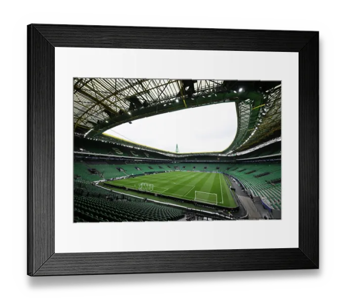 Framed Print : Sporting Clube de Portugal v Arsenal FC - UEFA Champions League 2025 / 26 Quarter-Final First Leg Framed Print : Sporting Clube de Portugal v Arsenal FC - UEFA Champions League 2025 / 26 Quarter-Final First Leg