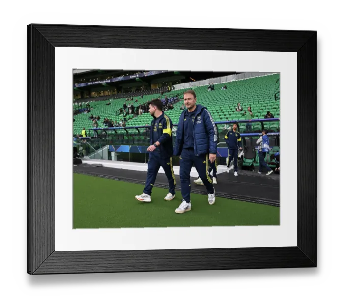 Framed Print : Sporting Clube de Portugal v Arsenal FC - UEFA Champions League 2025 / 26 Quarter-Final First Leg Framed Print : Sporting Clube de Portugal v Arsenal FC - UEFA Champions League 2025 / 26 Quarter-Final First Leg