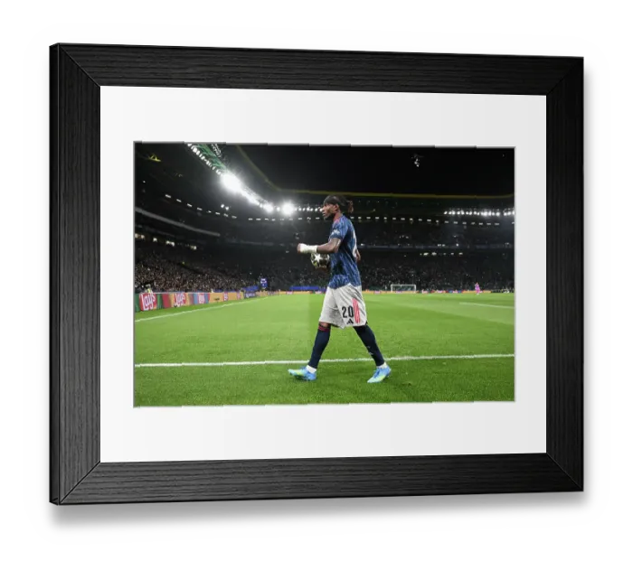 Framed Print : Sporting Clube de Portugal v Arsenal FC - UEFA Champions League 2025 / 26 Quarter-Final First Leg