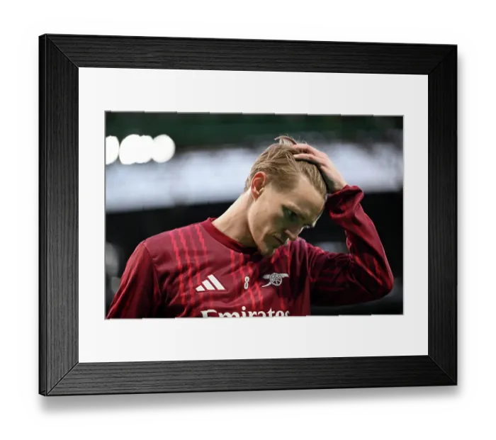 Framed Print : Sporting Clube de Portugal v Arsenal FC - UEFA Champions League 2025 / 26 Quarter-Final First Leg Framed Print : Sporting Clube de Portugal v Arsenal FC - UEFA Champions League 2025 / 26 Quarter-Final First Leg