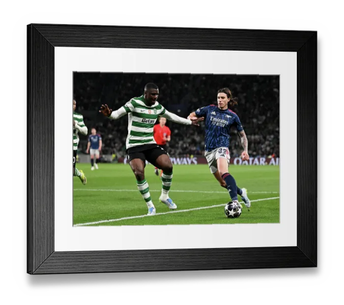 Framed Print : Sporting Clube de Portugal v Arsenal FC - UEFA Champions League 2025 / 26 Quarter-Final First Leg