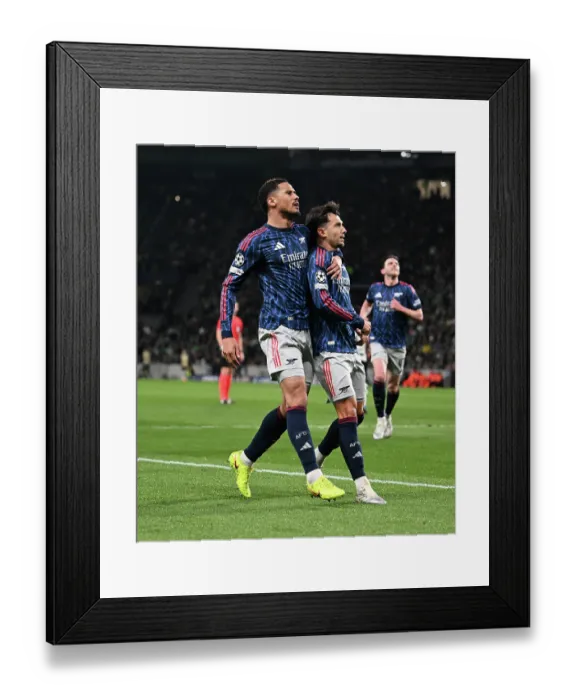 Framed Print : Sporting Clube de Portugal v Arsenal FC - UEFA Champions League 2025 / 26 Quarter-Final First Leg