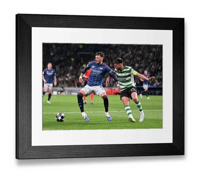 Framed Print : Sporting Clube de Portugal v Arsenal FC - UEFA Champions League 2025 / 26 Quarter-Final First Leg
