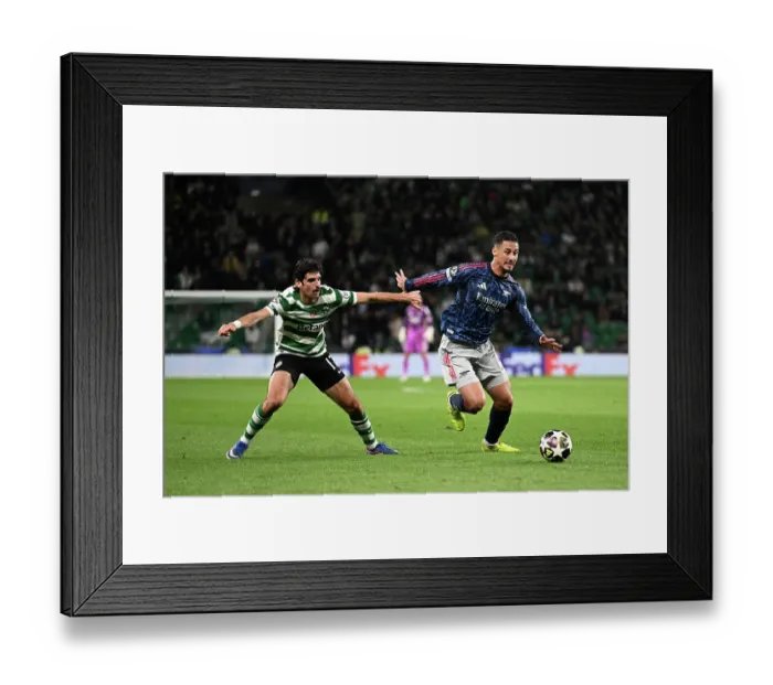 Framed Print : Sporting Clube de Portugal v Arsenal FC - UEFA Champions League 2025 / 26 Quarter-Final First Leg
