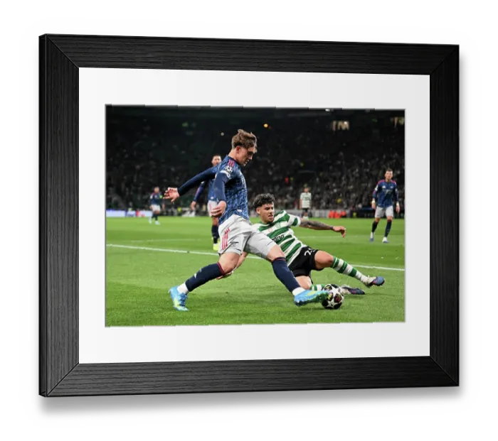 Framed Print : Sporting Clube de Portugal v Arsenal FC - UEFA Champions League 2025 / 26 Quarter-Final First Leg