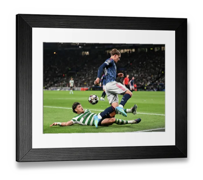 Framed Print : Sporting Clube de Portugal v Arsenal FC - UEFA Champions League 2025 / 26 Quarter-Final First Leg