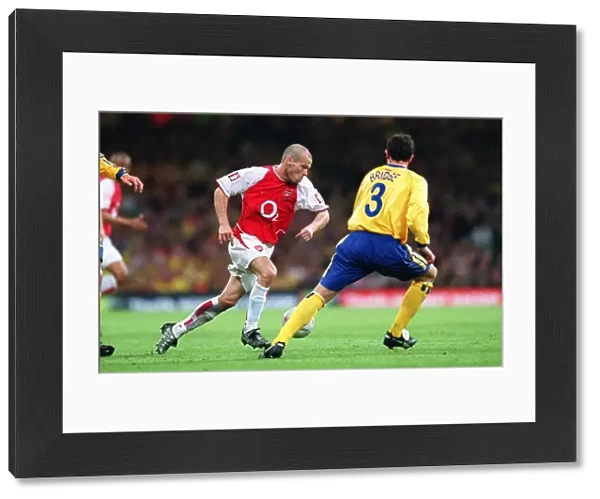 Freddie Ljungberg (Arsenal) Wayne Bridge (Southampton). Arsenal 1: 0 Southampton