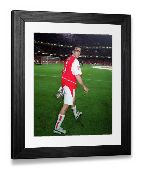 Framed Print : Arsenal goalscorer Robert Pires with the F. A. Cup Framed Print : Arsenal goalscorer Robert Pires with the F. A. Cup