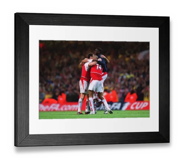 Framed Print : Unforgettable FA Cup Victory: Arsenal's Thierry Henry and Giovanni van Bronckhorst Celebrate (Arsenal 1:0 Southampton, Millennium Stadium, 2003)