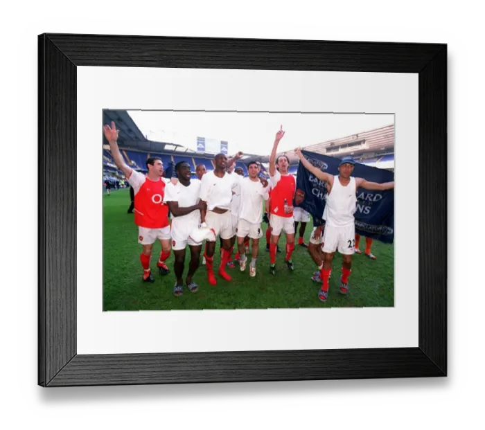 Framed Print : Arsenal's Triumph: Premier League Victory at White Hart Lane, 2004 Framed Print : Arsenal's Triumph: Premier League Victory at White Hart Lane, 2004