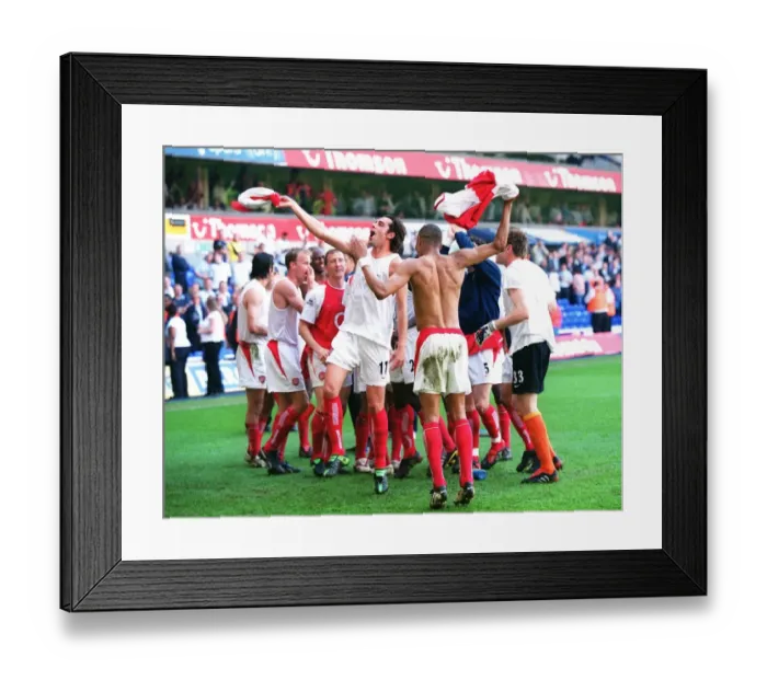 Framed Print : Arsenal's Glory: Premier League Victory at White Hart Lane, 2004 Framed Print : Arsenal's Glory: Premier League Victory at White Hart Lane, 2004