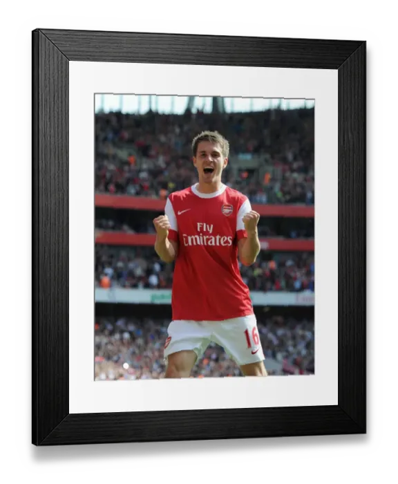 Framed Print : Ramsey's Thriller: Arsenal's Historic Goal vs. Manchester United, 1-0