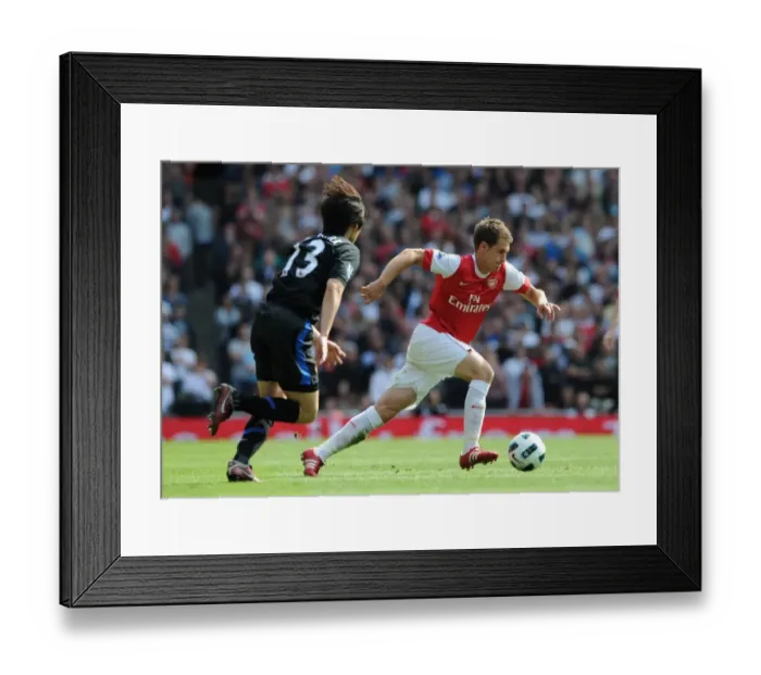 Framed Print : Ramsey's Stunner: Arsenal's 1-0 Victory Over Manchester United, 1 / 5 / 11