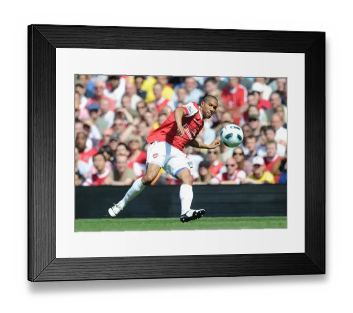 Framed Print : Gael Clichy (Arsenal). Arsenal 1: 0 Manchester United, Barclays Premier League