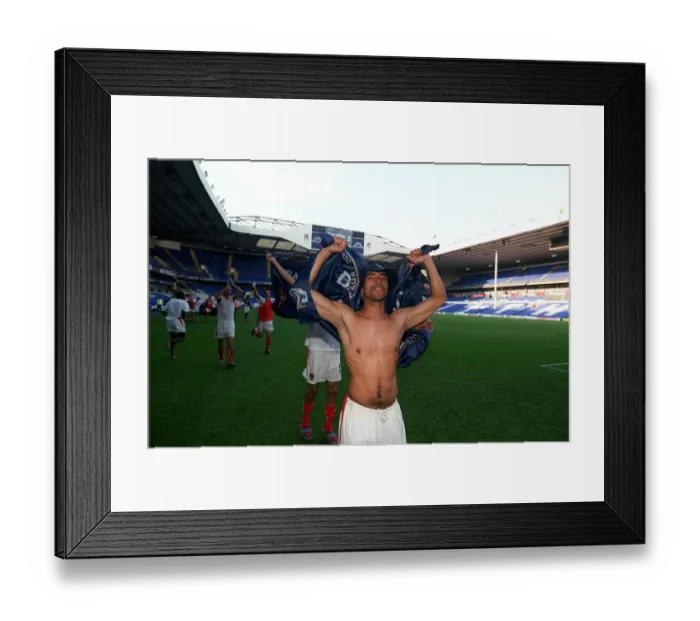Framed Print : Gilberto (Arsenal) celebrates winning the league. Tottenham Hotspur v Arsenal Framed Print : Gilberto (Arsenal) celebrates winning the league. Tottenham Hotspur v Arsenal