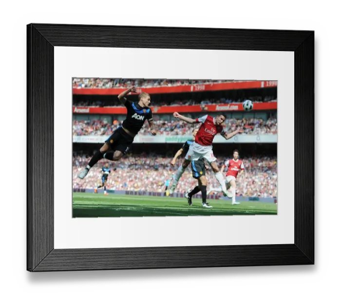 Framed Print : Robin van Persie (Arsenal) Nemanja Vidic (Man United). Arsenal 1: 0 Manchester United