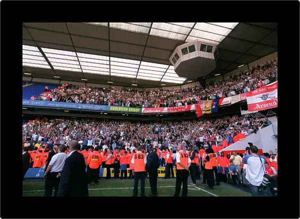 Arsenal's Glory: Unforgettable Celebration at White Hart Lane, 2004