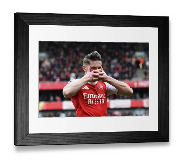 Framed Print : Arsenal v Bournemouth - Premier League