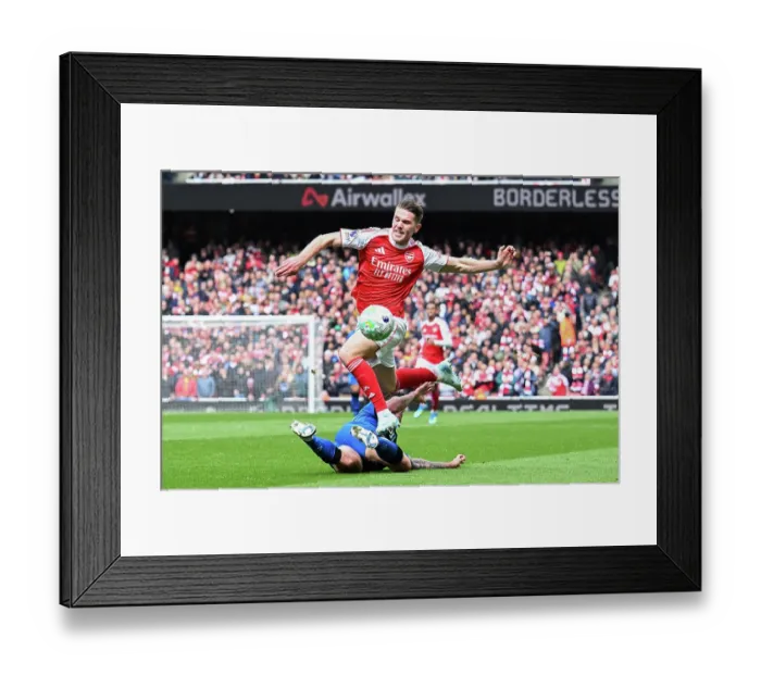 Framed Print : Arsenal v Bournemouth - Premier League