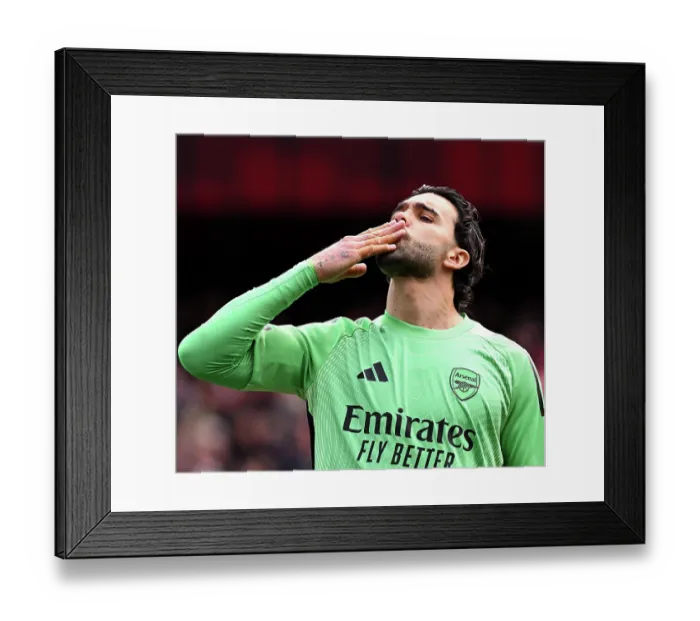 Framed Print : Arsenal v Bournemouth - Premier League