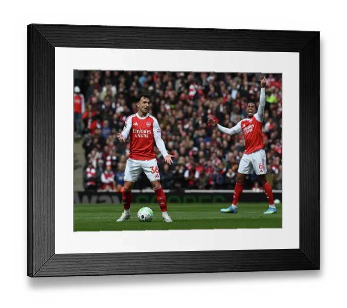 Framed Print : Arsenal v Bournemouth - Premier League