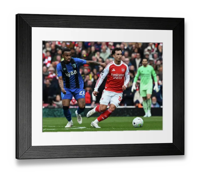 Framed Print : Arsenal v Bournemouth - Premier League