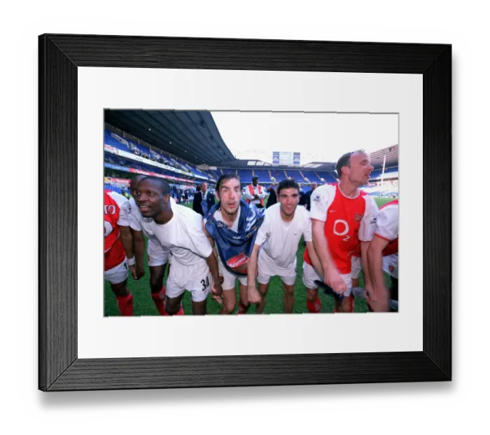 Framed Print : Lauren, Robert Pires, Jose Reyes and Dennis Bergkamp celebrate winning the League Framed Print : Lauren, Robert Pires, Jose Reyes and Dennis Bergkamp celebrate winning the League