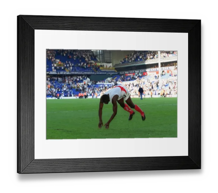 Framed Print : Arsenal's Glory at White Hart Lane: FA Premiership 2003-04 - Tottenham vs. Arsenal