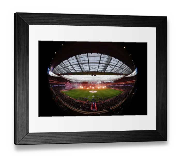 Framed Print : Arsenal FC v Sporting Clube de Portugal - UEFA Champions League 2025 / 26 Quarter-Final Second Leg