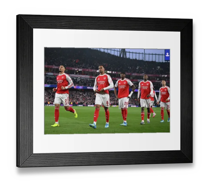 Framed Print : Arsenal FC v Sporting Clube de Portugal - UEFA Champions League 2025 / 26 Quarter-Final Second Leg