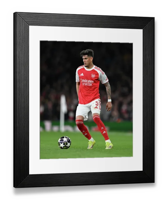Framed Print : Arsenal FC v Sporting Clube de Portugal - UEFA Champions League 2025 / 26 Quarter-Final Second Leg Framed Print : Arsenal FC v Sporting Clube de Portugal - UEFA Champions League 2025 / 26 Quarter-Final Second Leg