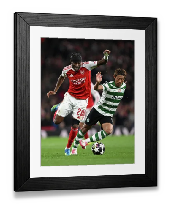 Framed Print : Arsenal FC v Sporting Clube de Portugal - UEFA Champions League 2025 / 26 Quarter-Final Second Leg