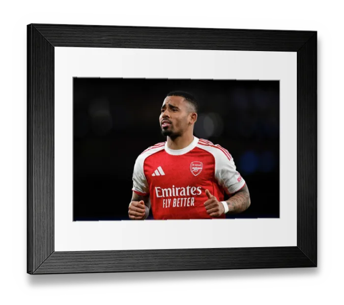 Framed Print : Arsenal FC v Sporting Clube de Portugal - UEFA Champions League 2025 / 26 Quarter-Final Second Leg