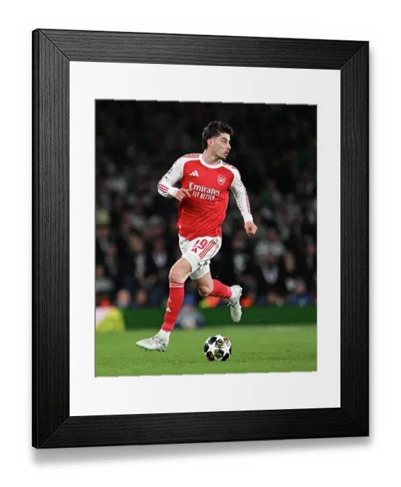 Framed Print : Arsenal FC v Sporting Clube de Portugal - UEFA Champions League 2025 / 26 Quarter-Final Second Leg