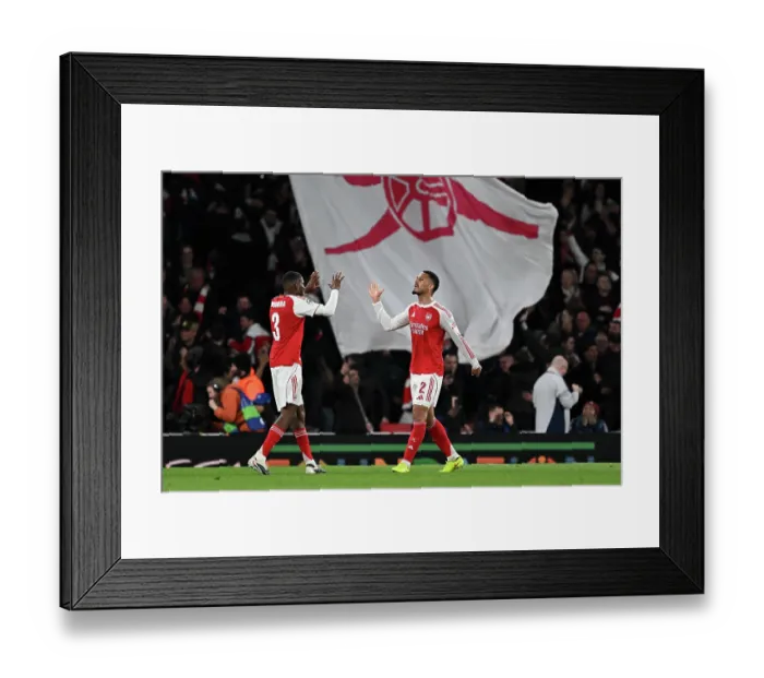Framed Print : Arsenal FC v Sporting Clube de Portugal - UEFA Champions League 2025 / 26 Quarter-Final Second Leg