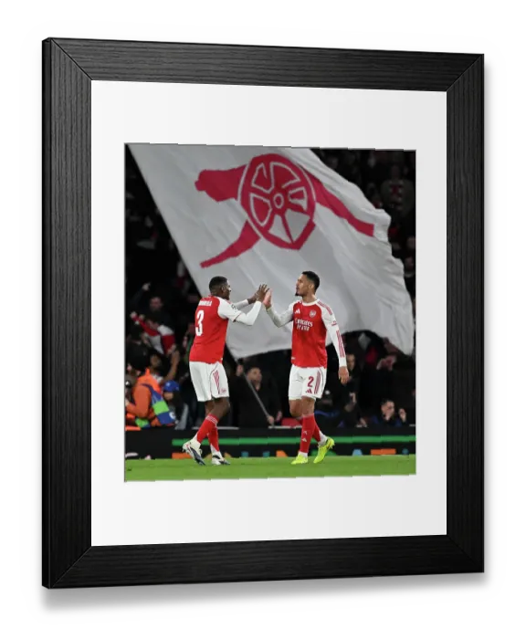 Framed Print : Arsenal FC v Sporting Clube de Portugal - UEFA Champions League 2025 / 26 Quarter-Final Second Leg