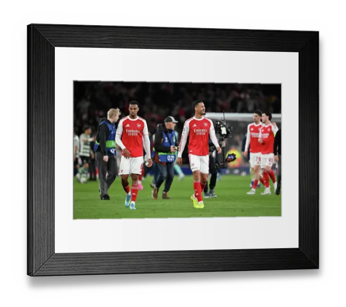 Framed Print : Arsenal FC v Sporting Clube de Portugal - UEFA Champions League 2025 / 26 Quarter-Final Second Leg