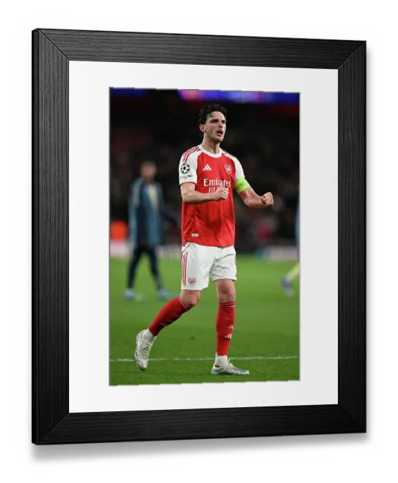 Framed Print : Arsenal FC v Sporting Clube de Portugal - UEFA Champions League 2025 / 26 Quarter-Final Second Leg