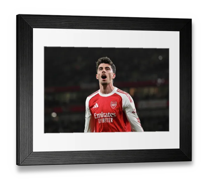 Framed Print : Arsenal FC v Sporting Clube de Portugal - UEFA Champions League 2025 / 26 Quarter-Final Second Leg