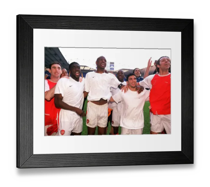 Framed Print : Kolo Toure, Patrick Vieira, Jose Reyes and Edu (Arsenal) celebrate winning the league Framed Print : Kolo Toure, Patrick Vieira, Jose Reyes and Edu (Arsenal) celebrate winning the league