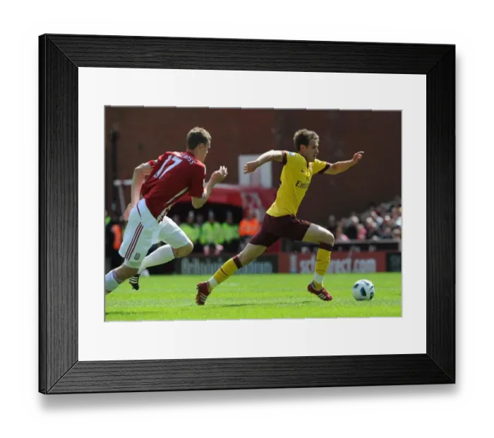Framed Print : Aaron Ramsey (Arsenal) Ryan Shawcross (Stoke). Stoke City 3: 1 Arsenal. Barclays Premier League Framed Print : Aaron Ramsey (Arsenal) Ryan Shawcross (Stoke). Stoke City 3: 1 Arsenal. Barclays Premier League
