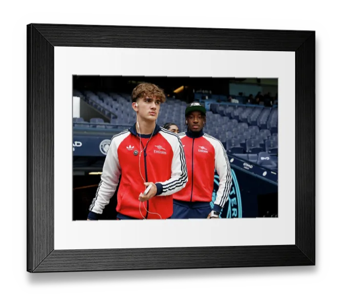 Framed Print : Manchester City v Arsenal - Premier League Framed Print : Manchester City v Arsenal - Premier League
