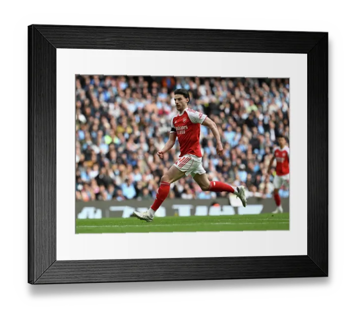 Framed Print : Manchester City v Arsenal - Premier League