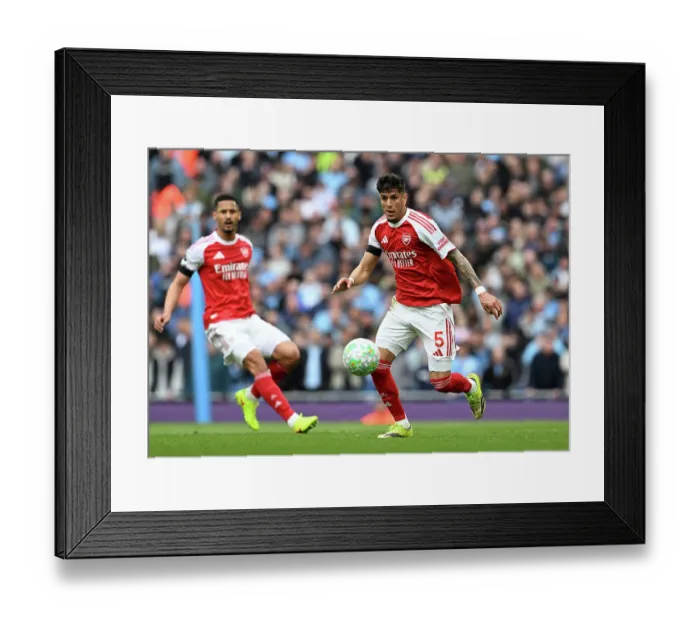 Framed Print : Manchester City v Arsenal - Premier League