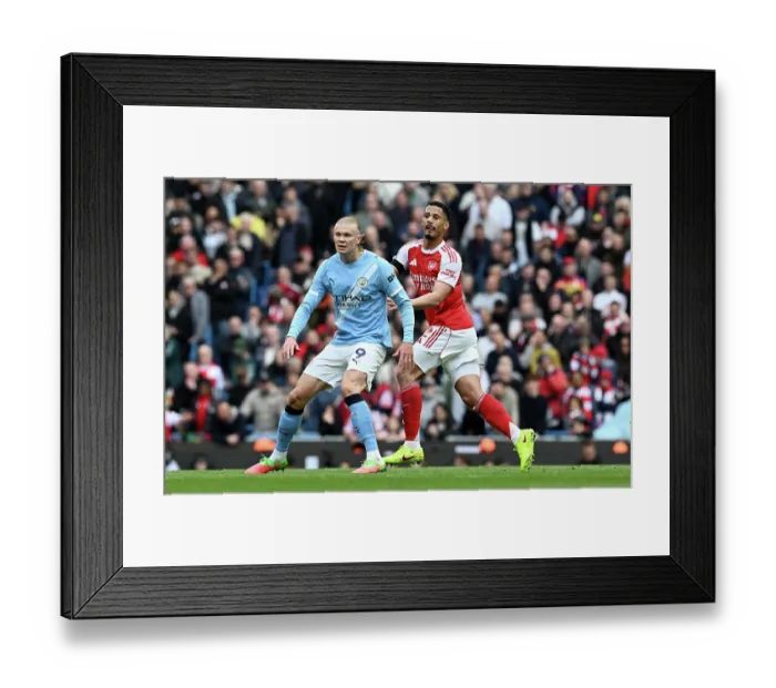 Framed Print : Manchester City v Arsenal - Premier League