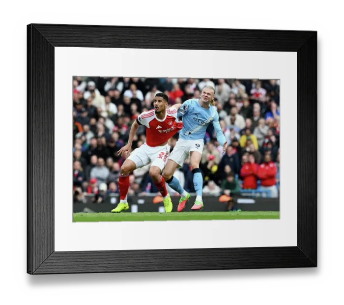 Framed Print : Manchester City v Arsenal - Premier League Framed Print : Manchester City v Arsenal - Premier League