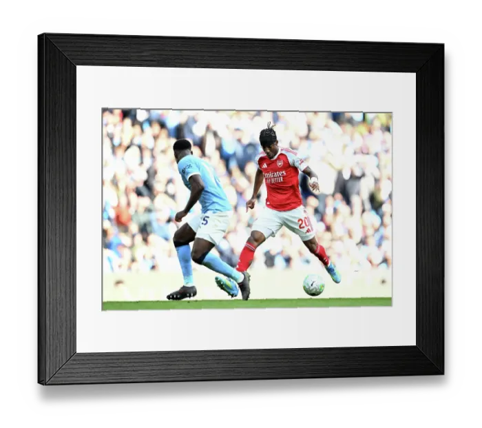 Framed Print : Manchester City v Arsenal - Premier League