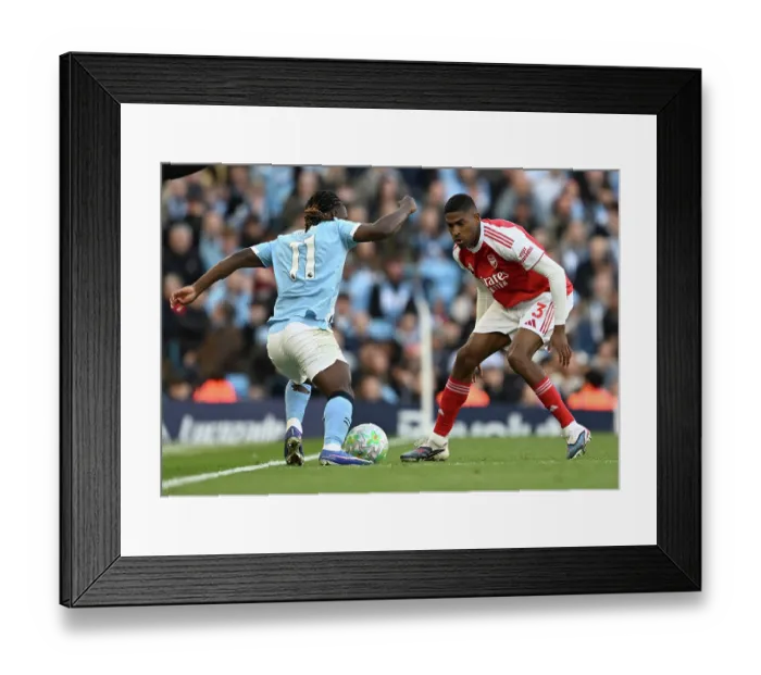 Framed Print : Manchester City v Arsenal - Premier League Framed Print : Manchester City v Arsenal - Premier League