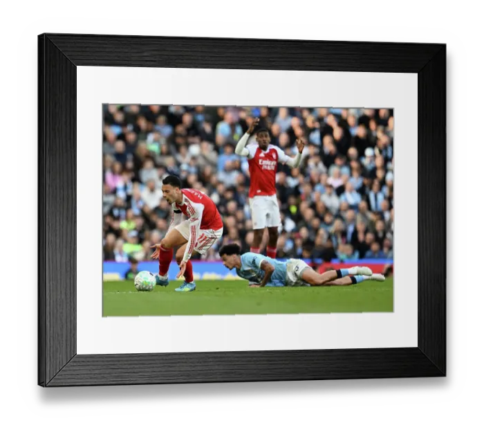 Framed Print : Manchester City v Arsenal - Premier League Framed Print : Manchester City v Arsenal - Premier League